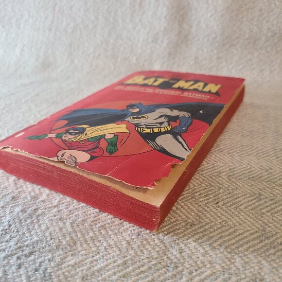 VINTAGE 1966 COMIC PAPERBACK BOOK BATMAN -A Signet Book Original - Picture 4 of 13